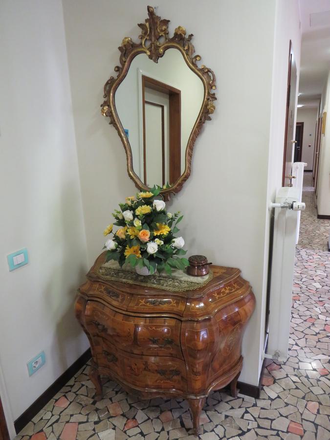Garni Domus Mea Hotell Merano Eksteriør bilde