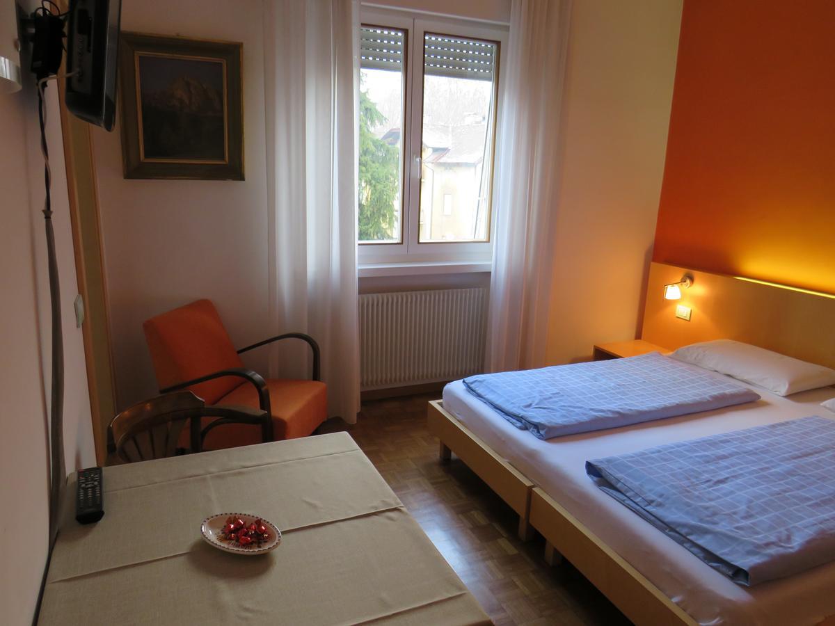 Garni Domus Mea Hotell Merano Eksteriør bilde
