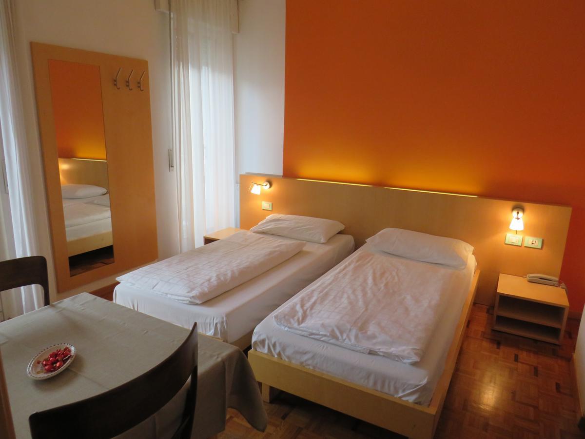 Garni Domus Mea Hotell Merano Eksteriør bilde